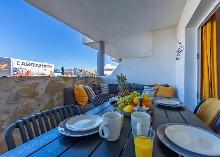 Near Beach, Cosy Terrace, Pool & Fibre Wifi