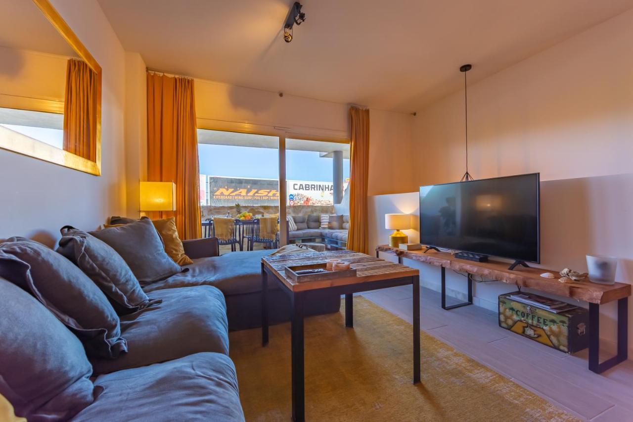 Near Beach, Cosy Terrace, Pool & Fibre Wifi Apartment