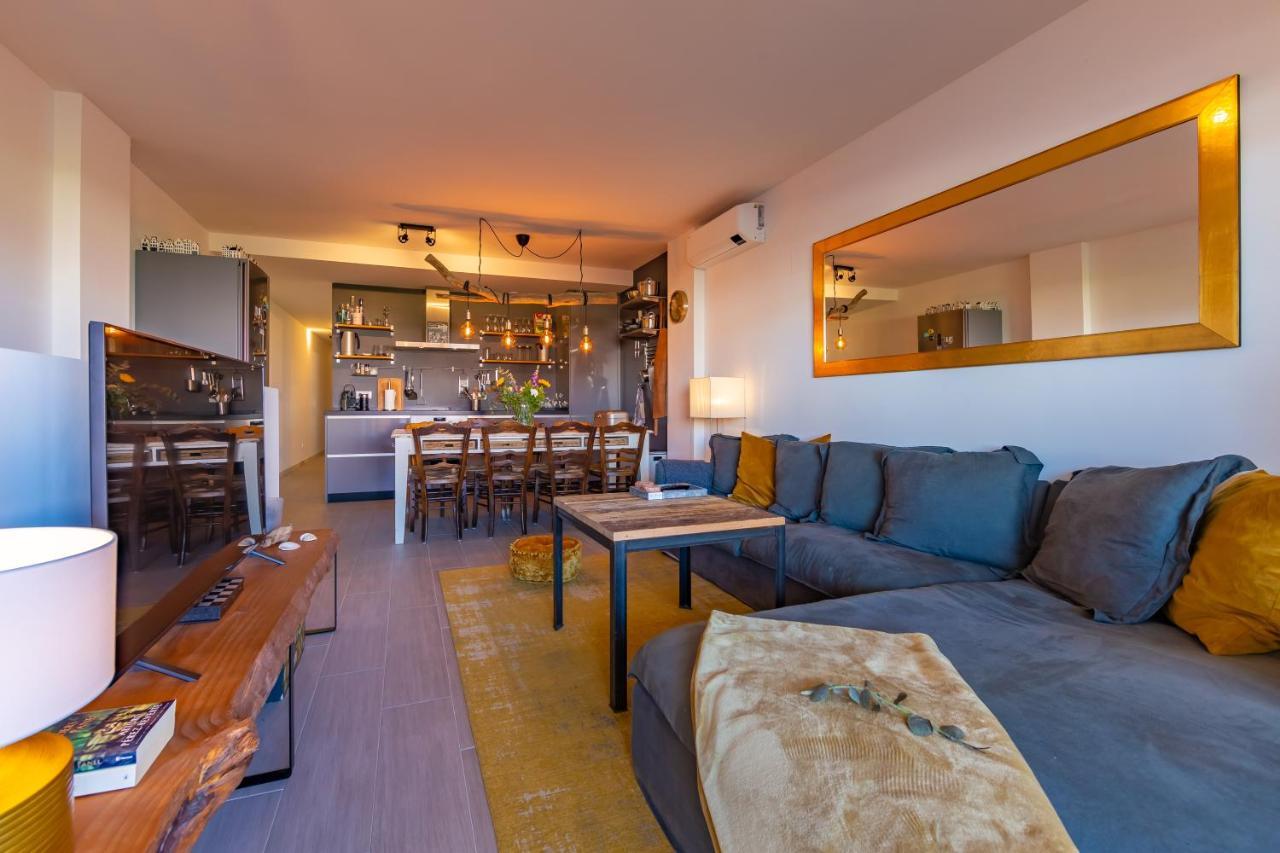 Near Beach, Cosy Terrace, Pool & Fibre Wifi