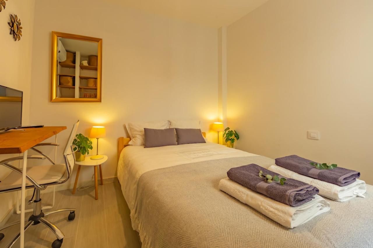 Apartment Near Beach, Cosy Terrace, Pool & Fibre Wifi